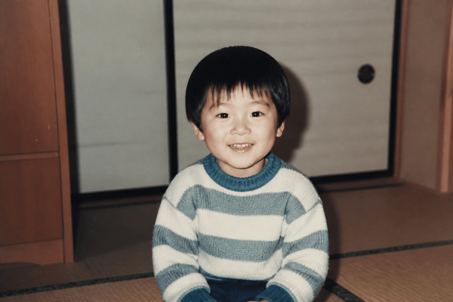 例文で描写されているような、ご自身の幼少期や学生時代の写真を挿入する。読者がより情景をイメージしやすくなり、物語への共感を深めます。]